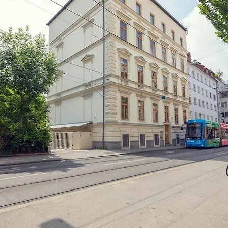 Leonart Living 23 Apartman Graz